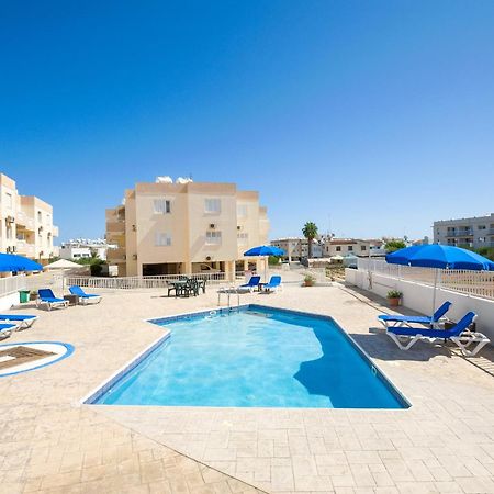 Sofia Apartment 700M Away From The Beach 파라림니 외부 사진